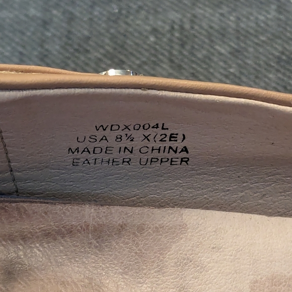 Propet zuri tan heels 8.5ww - Picture 5 of 6